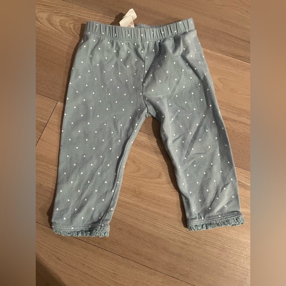 Baby Gap 6-12M Bundle - Picture 2 of 4
